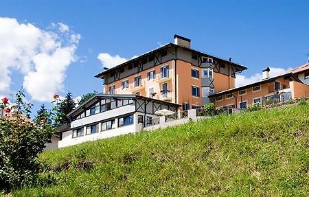 Residenza Bagni & Miramonti Aparthotel Cavalese Exteriör bild