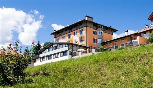 Residenza Bagni & Miramonti Aparthotel Cavalese Exteriör bild